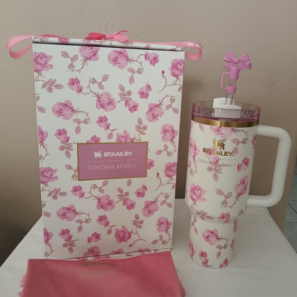 Stanley X Love Shack Fancy Pink Roses 40 oz - Picture 2 of 6